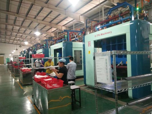 Automatische eTPU-schuimgietapparatuur 380V voor schoenenzolen